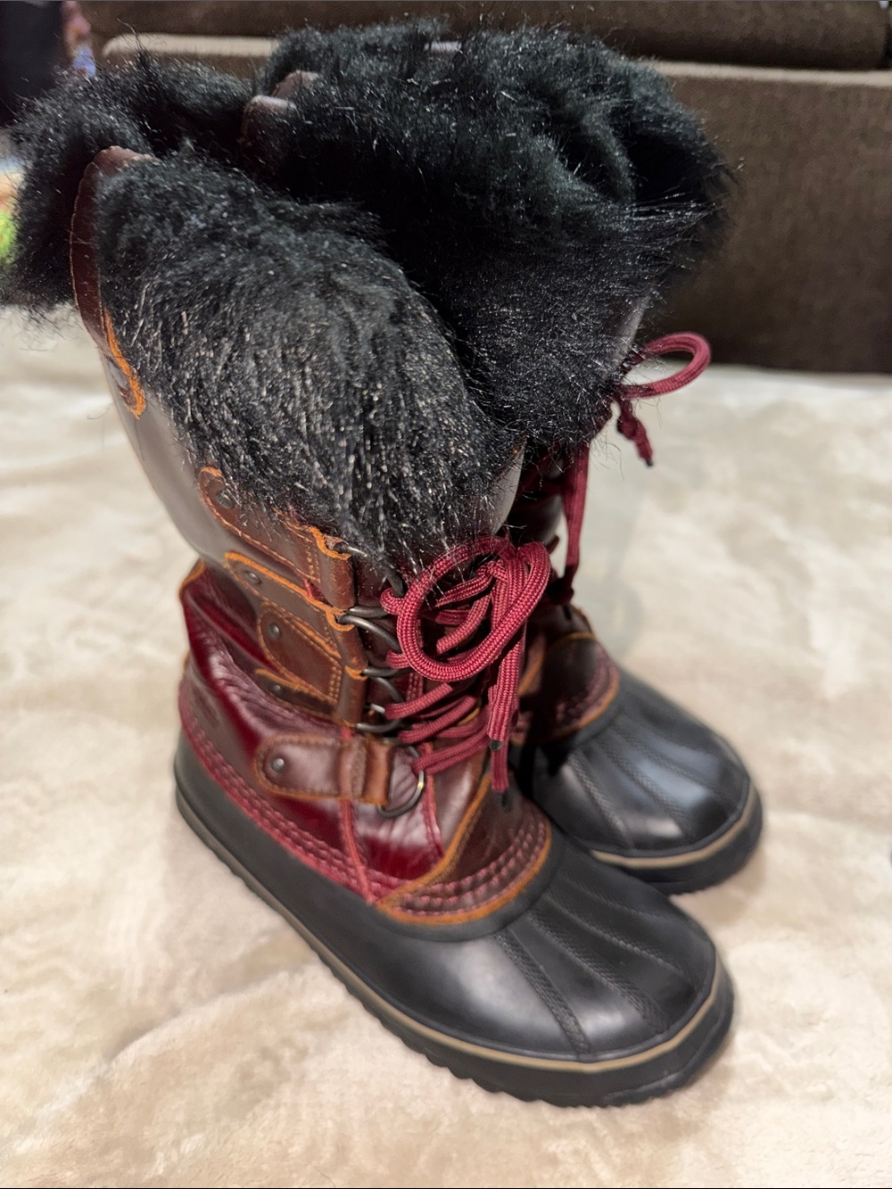 Sorel Joan of Arctic waterproof Leather Boots Women’s size 8 Lace up Faux Fur